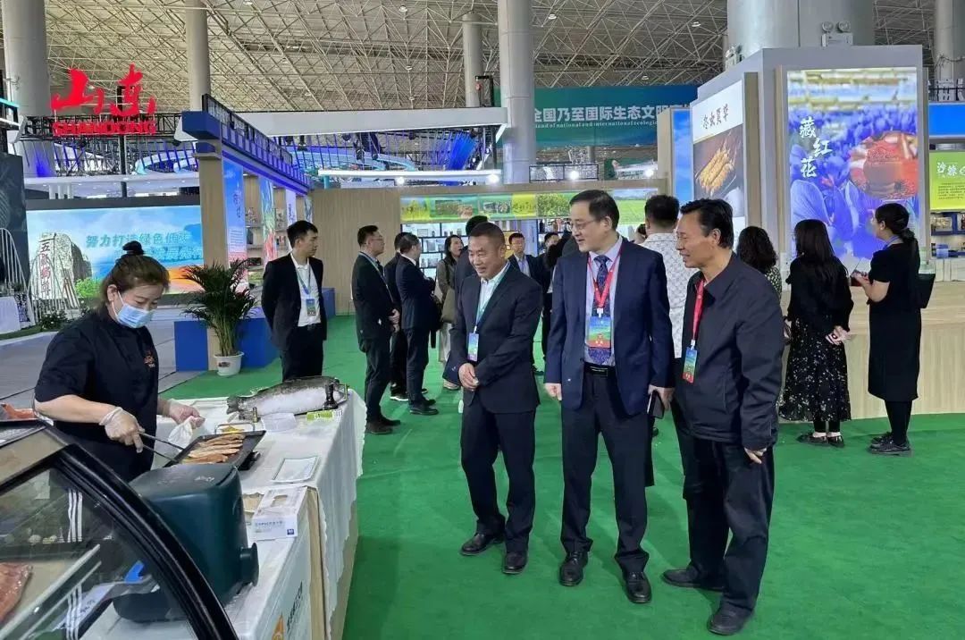 龙羊峡三文鱼亮相第三届中国(青海)国际生态博览会